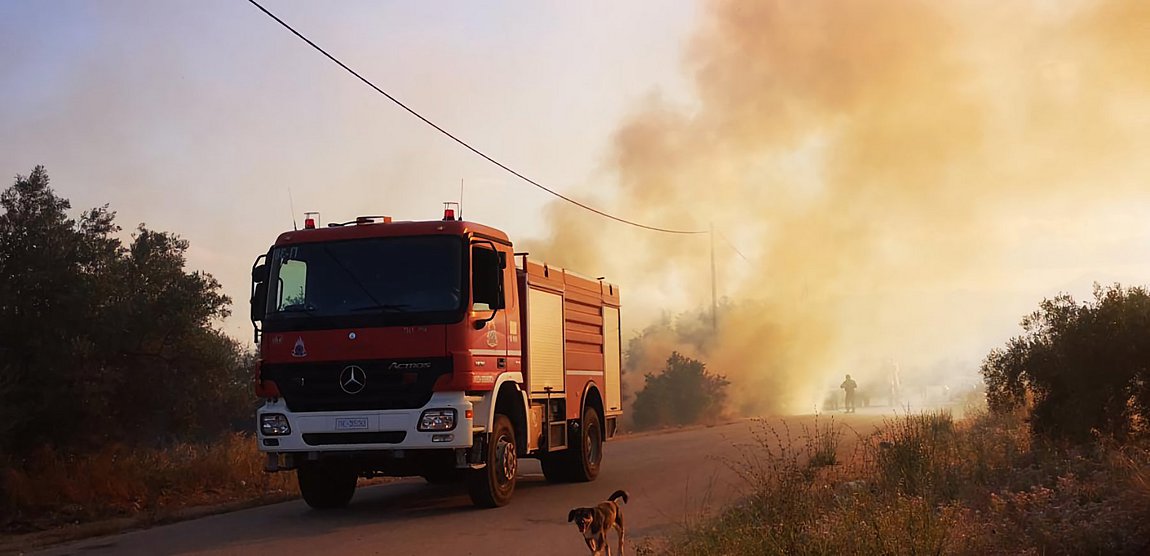 Λάρισα: Συναγερμός για φωτιά σε παλιό εργοστάσιο κεραμοποιίας