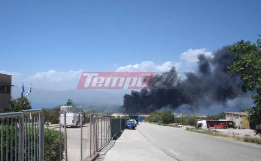 Πάτρα: Φωτιά στο Πλατάνι - Εκκενώθηκαν σχολεία και σπίτια