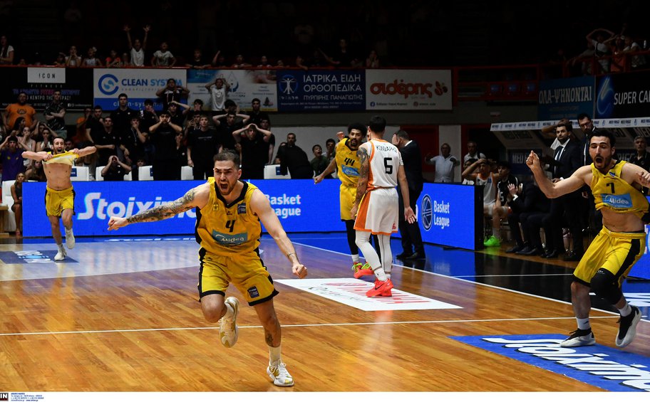 Basket League: «Ξέρανε» τον Προμηθέα με το buzzer beater της χρονιάς ο Τολιόπουλος - Στα ημιτελικά ο Άρης