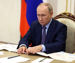Reuters: Ο Πούτιν θέλει κατάπαυση πυρός στην Ουκρανία