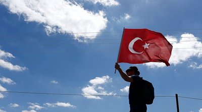Δημοσκόπηση στην Τουρκία: Το Ρεπουμπλικανικό Λαϊκό Κόμμα προηγείται του κυβερνώντος ΑΚΡ