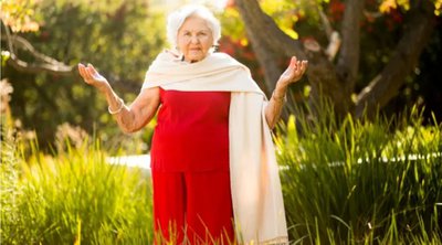 Η 102χρονη που εξακολουθεί να εργάζεται – Η συμβουλή της για καλή υγεία και μακροζωία