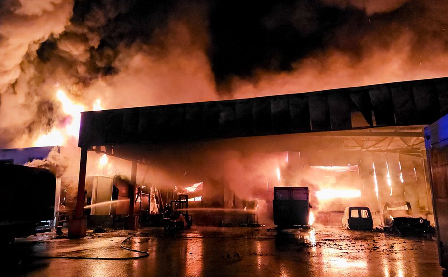 Λαμία: Αύξηση των ασφαλίστρων σε περίπτωση πυρκαγιάς είχε ζητήσει το εργοστάσιο τροφίμων πριν τη φωτιά
