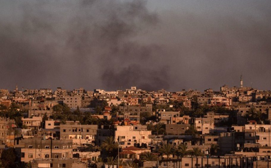 Γάζα: Ισραηλινά άρματα στο κέντρο της Ράφας - Νέα ισραηλινά πλήγματα σε καταυλισμό εκτοπισμένων 