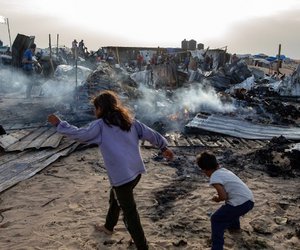 Το ΥΠΕΞ καταδικάζει τις επιθέσεις κατά αμάχων στη Ράφα - Ζητά διεξοδική έρευνα