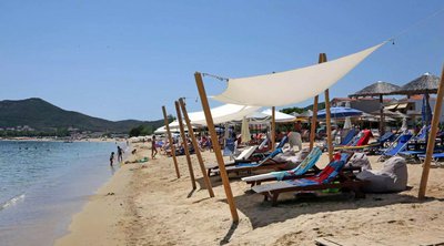 Διπλή απόβαση σε παραλίες και τουριστικούς προορισμούς από τους ελεγκτές της ΑΑΔΕ  