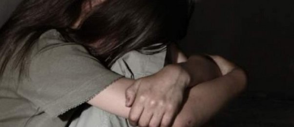 Ηράκλειο: Προφυλακιστέος ο 23χρονος για την κακοποίηση της κόρης της συντρόφου του