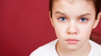 Για ποιο λόγο το παιδί σας έχει μαύρους κύκλους κάτω από τα μάτια - Πότε να ανησυχήσετε