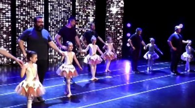 Βέροια: Υπέροχοι μπαμπάδες έκαναν μπαλέτο με τις κόρες τους - ΒΙΝΤΕΟ