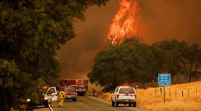 Καλιφόρνια: Δασική πυρκαγιά έχει κάψει πάνω από 48.000 στρέμματα 