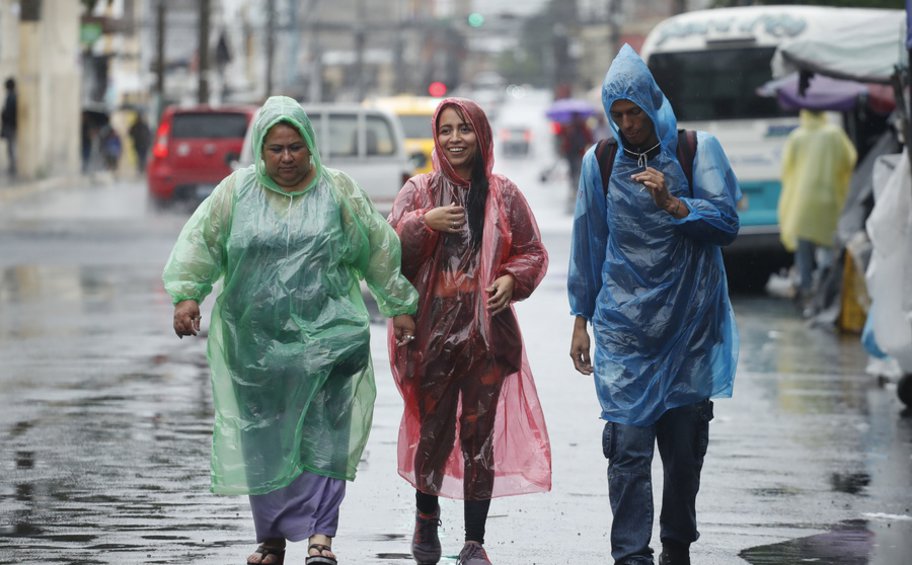 Τουλάχιστον 20 νεκροί σε Ελ Σαλβαδόρ, Γουατεμάλα και Ισημερινό εξαιτίας κακοκαιρίας με πλημμύρες και κατολισθήσεις
