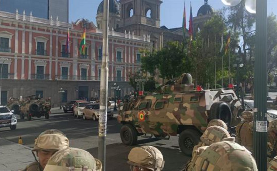 Απόπειρα πραξικοπήματος στη Βολιβία: Εισβολή του στρατού στο προεδρικό μέγαρο - Βίντεο