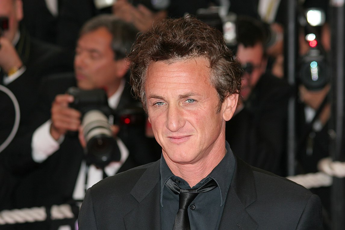 Sean Penn: Single και πανευτυχής – «Δεν θα πληγωθώ ποτέ ξανά από έρωτα»