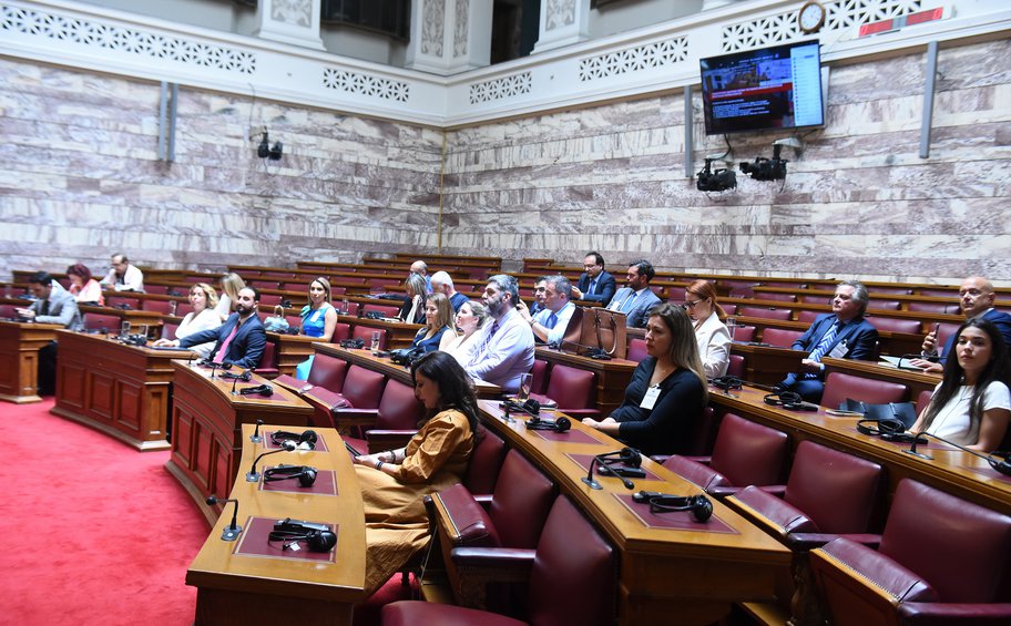 Βουλή: Υπερψηφίστηκε στην αρμόδια επιτροπή το νομοσχέδιο για την ιδιωτική ασφάλιση έναντι φυσικών καταστροφών