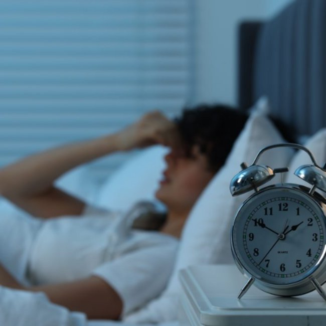 Αϋπνία: Το κόλπο των ειδικών με την πίεση που βοηθά να αποκοιμηθείτε μέσα σε λίγα λεπτά