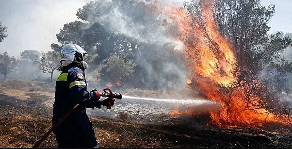 Πυρκαγιά στην Αρκαδία – Ισχυρές πυροσβεστικές δυνάμεις στο σημείο