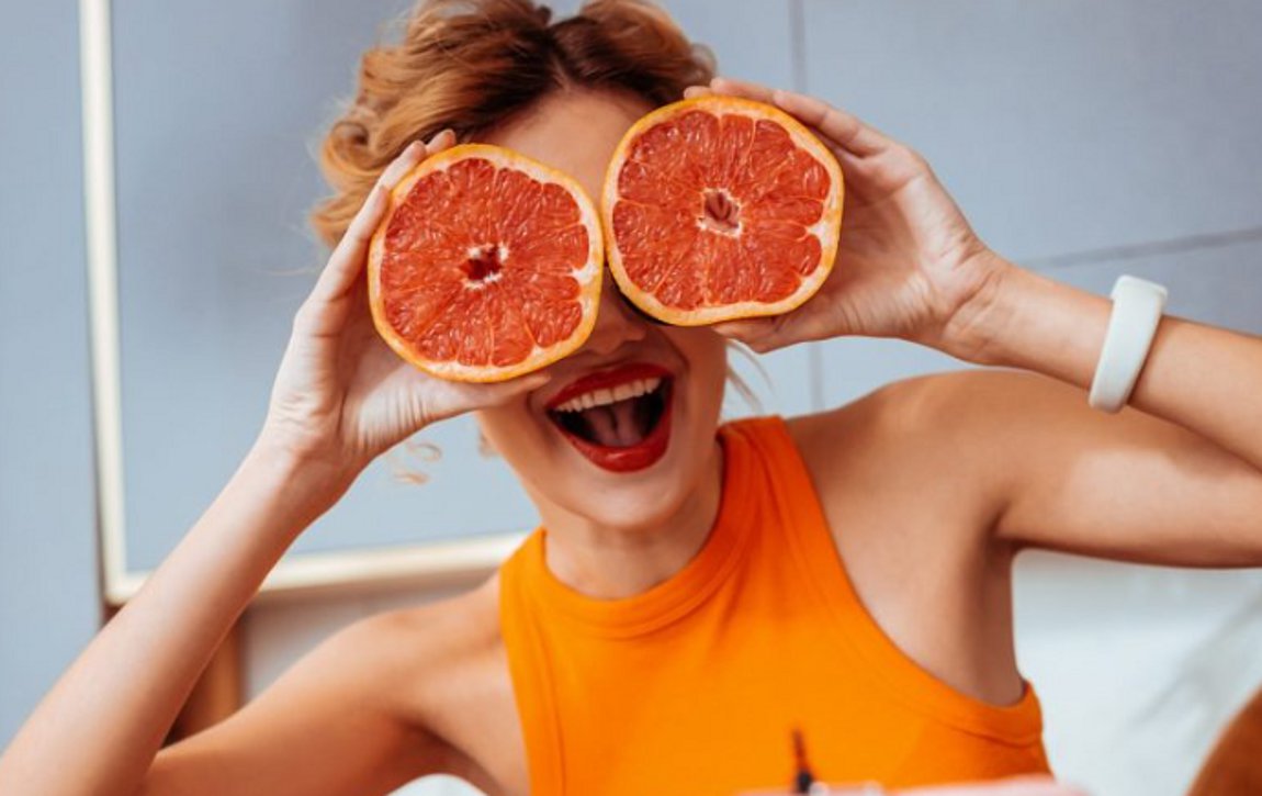 Τα 10 πιο δημοφιλή φρούτα πλούσια σε βιταμίνη C – Καλοκαιρινά και νόστιμα!