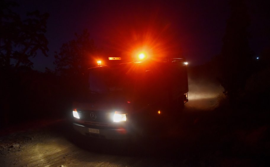Πυρκαγιές: Τραυματίστηκαν πυροσβέστες στη Χίο - Εκκενώνεται χωριό στην Κω 