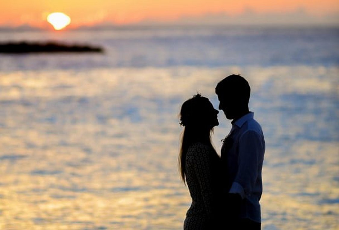 Σχέσεις: Τι πρέπει να προσέξουν τα ζευγάρια στις διακοπές;