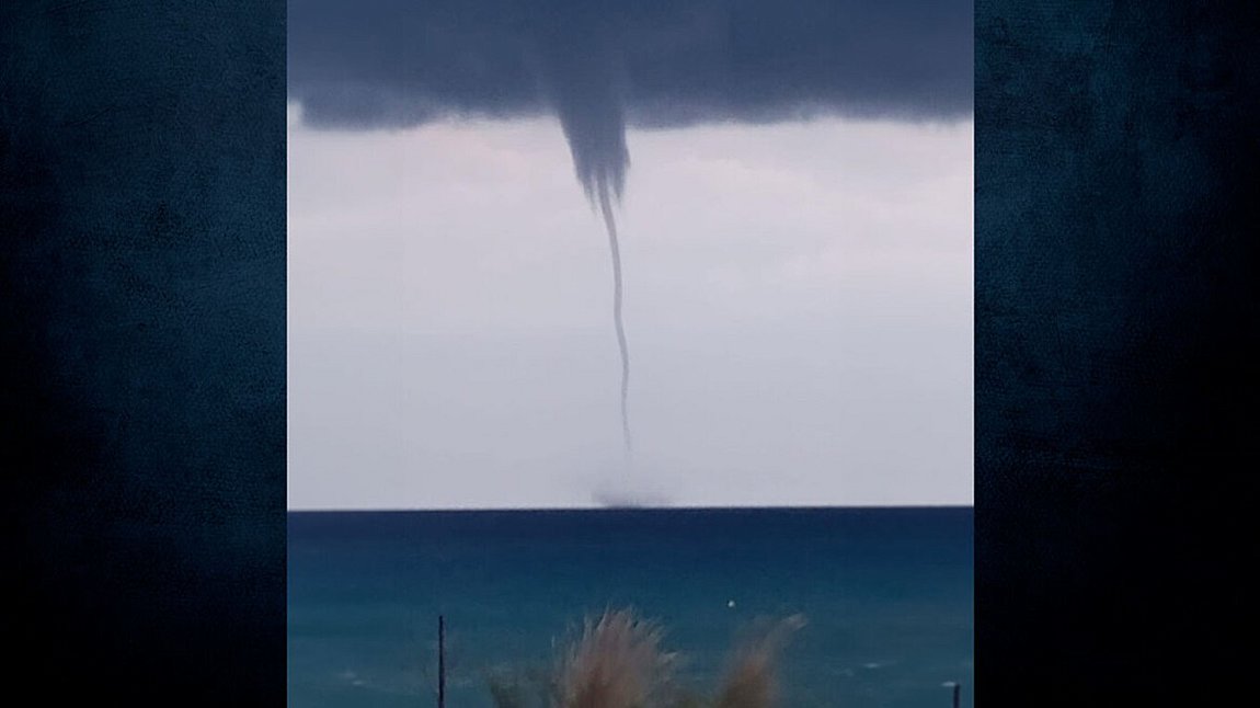 Χαλκιδική: Υδροστρόβιλος στη Σάρτη – ΕΙΚΟΝΕΣ