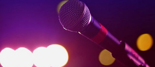 «Δεν με κάλεσαν για εξηγήσεις»: Τι απαντά ο πασίγνωστος τραγουδιστής που κατηγορείται για φοροδιαφυγή 