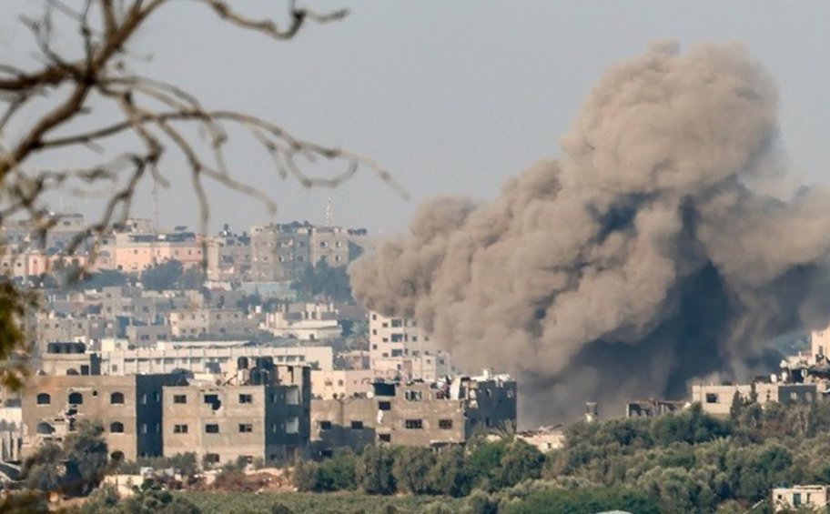 Μεσανατολικό: Βομβαρδισμοί και μάχες στη Γάζα, εχθροπραξίες στα σύνορα Ισραήλ-Λιβάνου