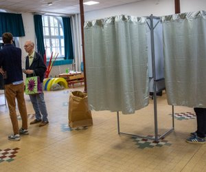 Γαλλία-βουλευτικές εκλογές: Στο υψηλότερο επίπεδο από το 1981 η συμμετοχή έως το μεσημέρι