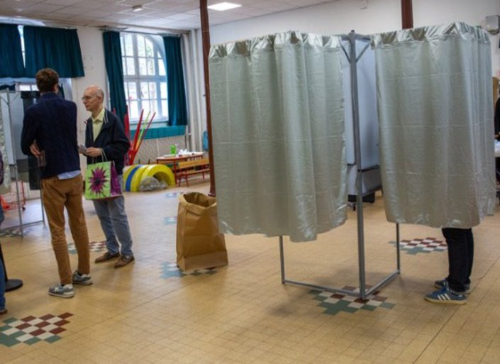 Μεγάλη ανατροπή στις γαλλικές εκλογές - Τι δείχνουν τα exit polls 