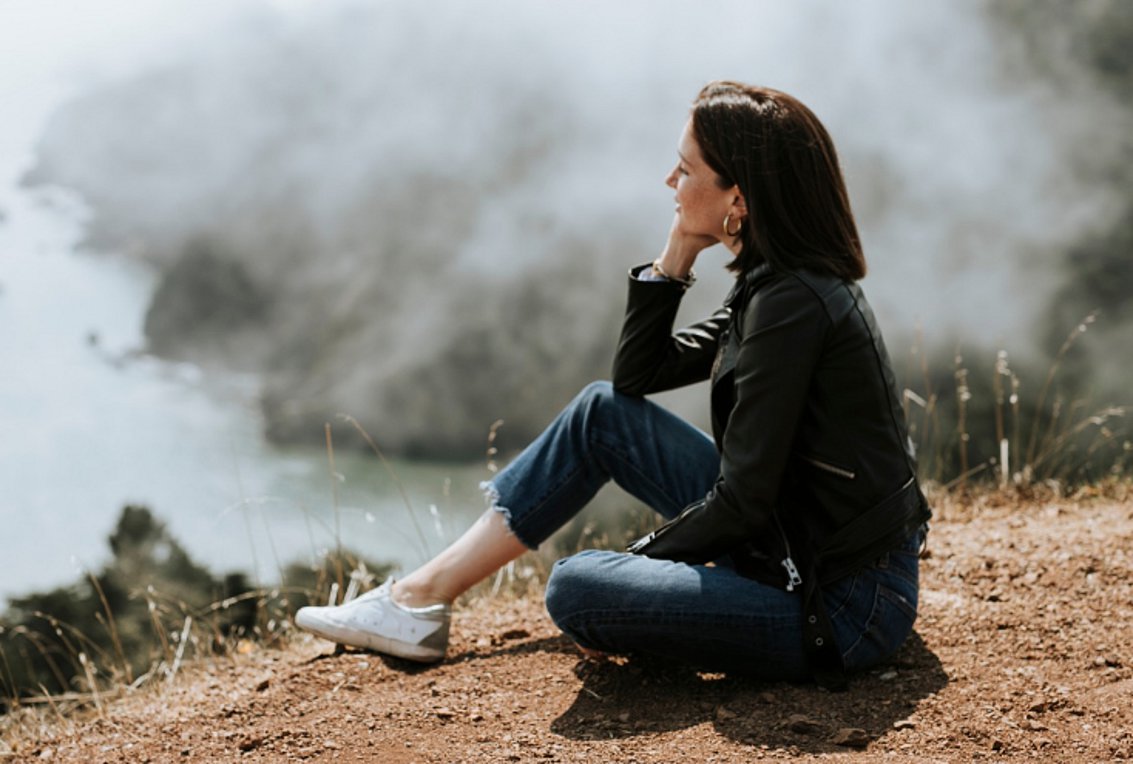 Τα 4 ζώδια που λατρεύουν τη μοναξιά