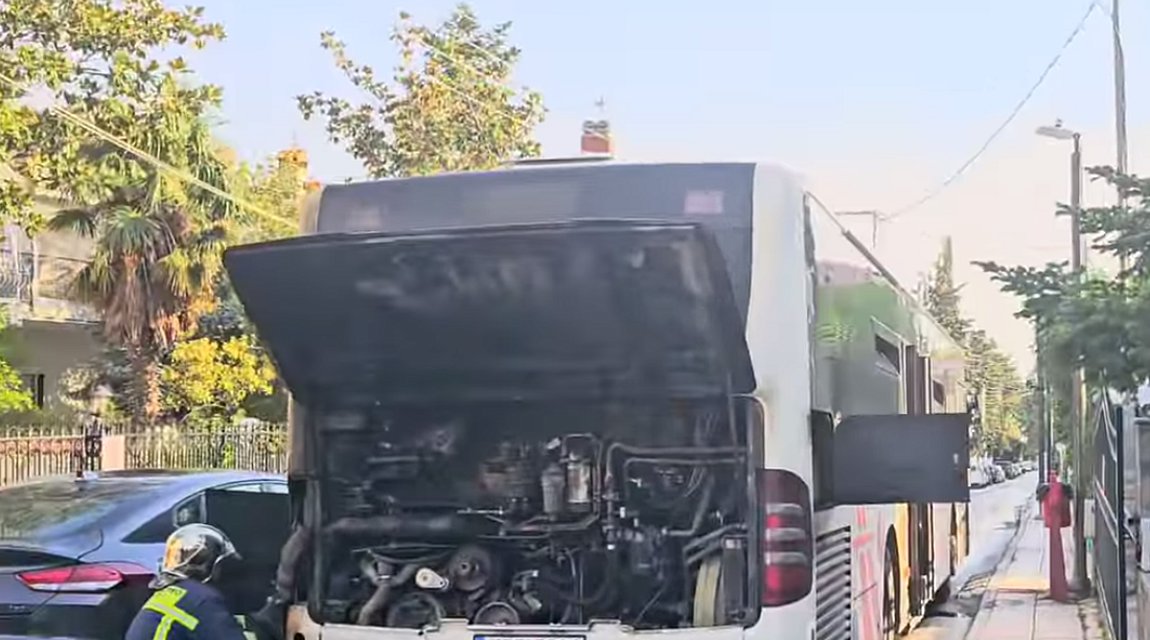 Θεσσαλονίκη: Φωτιά σε λεωφορείο του ΚΤΕΛ στο Ωραιόκαστρο – ΒΙΝΤΕΟ
