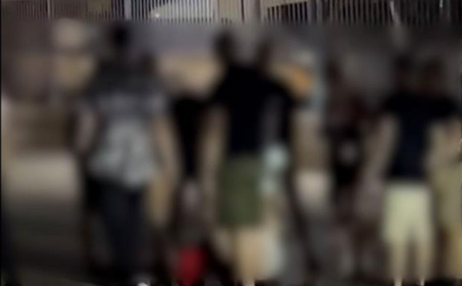 Πειραιάς: Βίντεο ντοκουμέντο από τη στιγμή που η 16χρονη μαχαιρώνει τη 19χρονη
