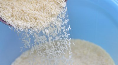Το τέλειο κόλπο για να φτιάξετε σπυρωτό ρύζι που δεν λασπώνει
