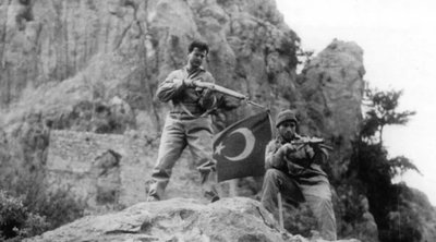 «Απάνθρωπες σφαγές εναντίον Τούρκων από τρομοκράτες»: Προκλητικό βίντεο από το τουρκικό ΥΠΑΜ για τον «Αττίλα» στην Κύπρο