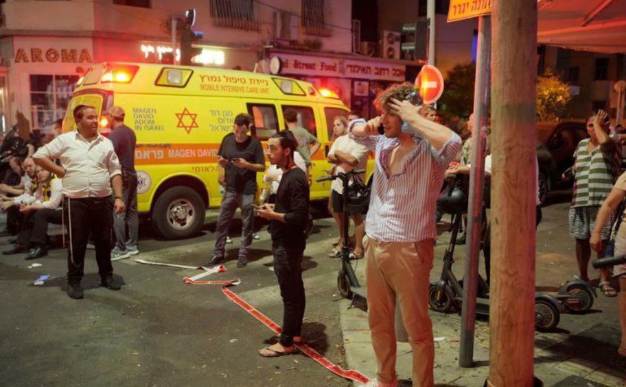 Το Ισραήλ υπόσχεται «αποφασιστική» εκδίκηση για την επίθεση στο Τελ Αβίβ