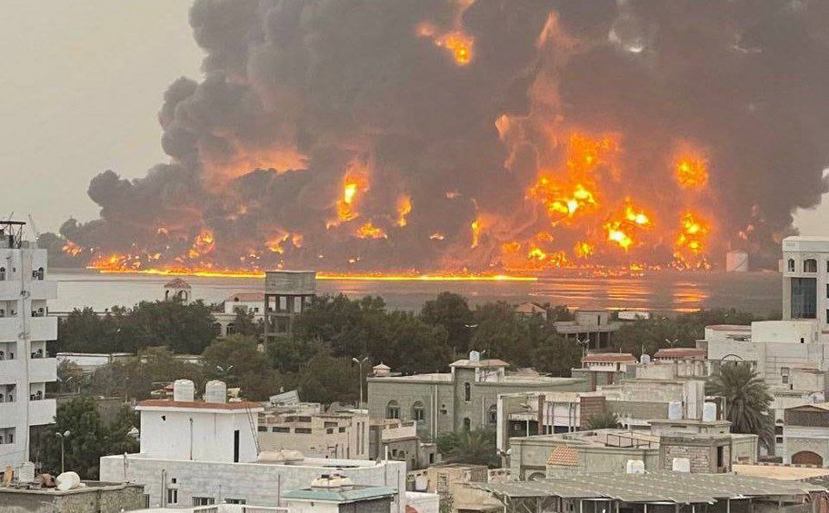 Υεμένη: Αεροπορικές επιδρομές στη Χοντέιντα - Οι Χούθι κατηγορούν το Ισραήλ 
