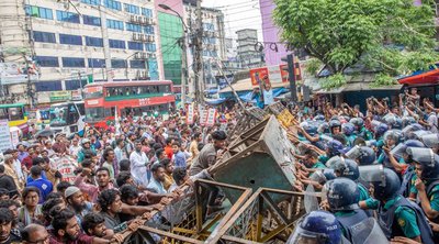 Δυνάμεις του στρατού στους δρόμους του Μπανγκλαντές - Η πρωθυπουργός ματαίωσε τα ταξίδια της στο εξωτερικό