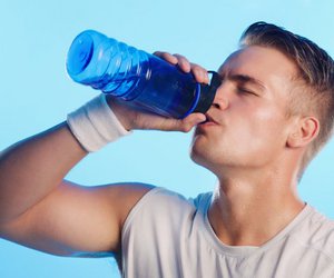 Αφυδάτωση: 7 σημάδια ότι δεν πίνετε αρκετό νερό