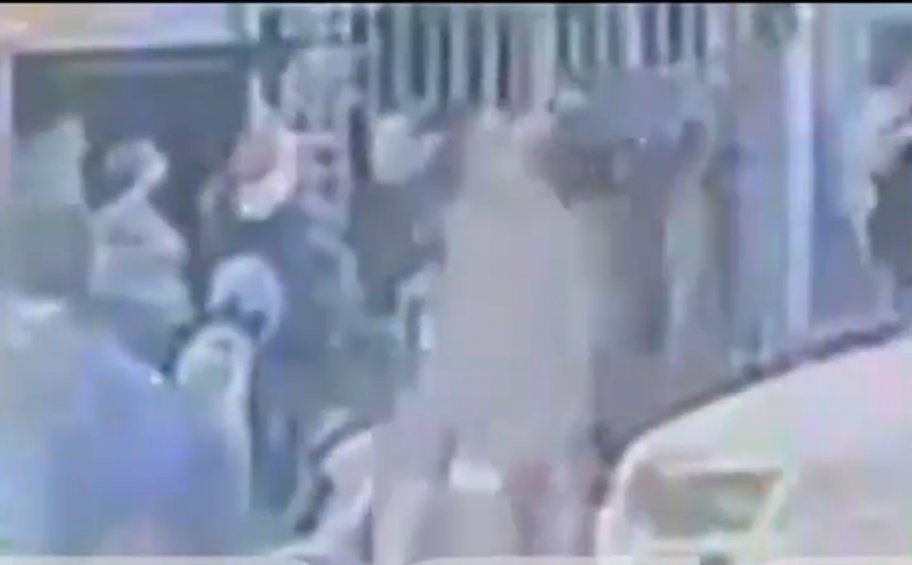 Βίντεο-ντοκουμέντο από τα επεισόδια έξω από το γήπεδο του Παναθηναϊκού - Η στιγμή των πυροβολισμών