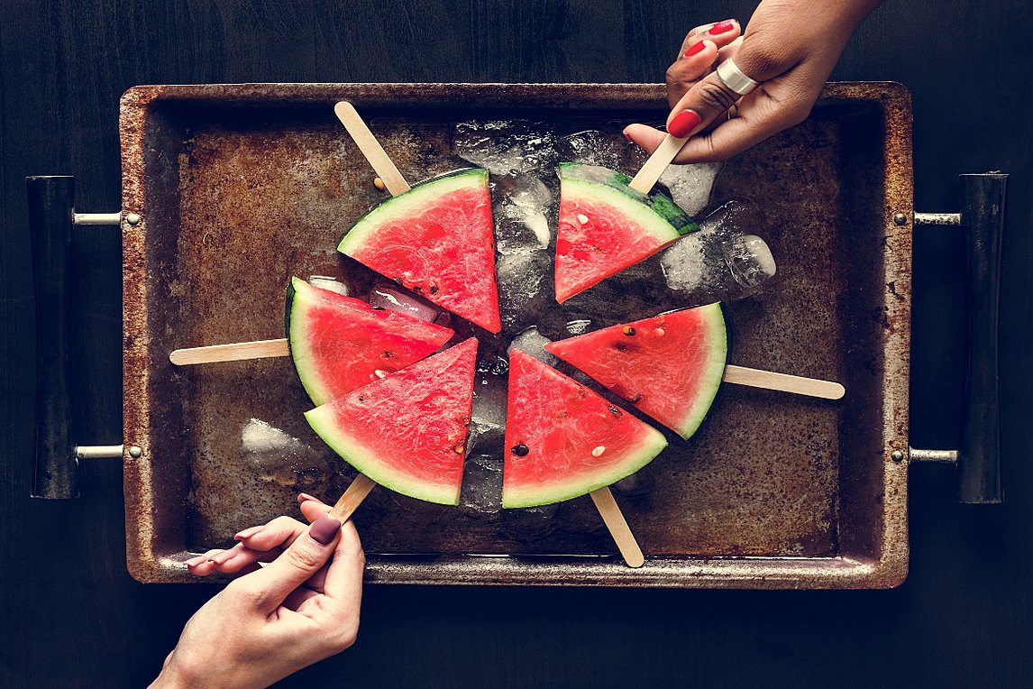 Τα 3 σημάδια που δείχνουν ότι το καρπούζι σας έχει χαλάσει