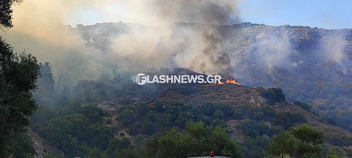 Χανιά: Μαίνεται ανεξέλεγκτη η φωτιά – Εκκενώθηκαν τέσσερις οικισμοί