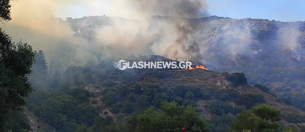Χανιά: Μαίνεται ανεξέλεγκτη η φωτιά - Εκκενώθηκαν τέσσερις οικισμοί