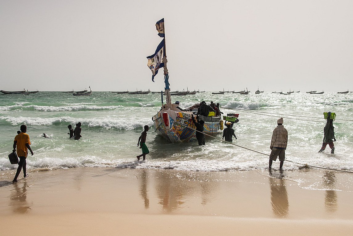 Μαυριτανία: Δεκαπέντε νεκροί, περισσότεροι από 150 αγνοούμενοι μετά την ανατροπή πλοίου στ΄ανοιχτά της Νουακσότ