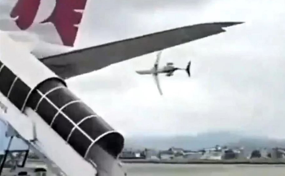 Νεπάλ: Βίντεο από τη στιγμή της συντριβής αεροσκάφους που στοίχισε τη ζωή σε 18 ανθρώπους
