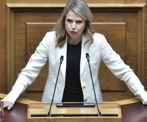Μιλένα Αποστολάκη: Απέσυρε την υποψηφιότητά της από την κούρσα ηγεσίας του ΠΑΣΟΚ