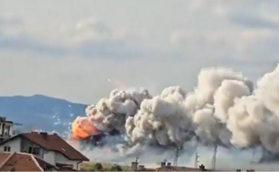 Βουλγαρία: Ένας νεκρός από εκρήξεις σε αποθήκες πυροτεχνημάτων - BINTEO