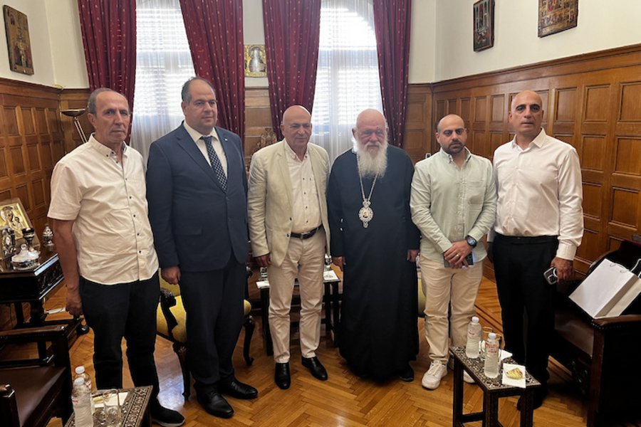 Ο Παλαιστίνιος υπουργός Τουρισμού επισκέφθηκε τον Αρχιεπίσκοπο Ιερώνυμο