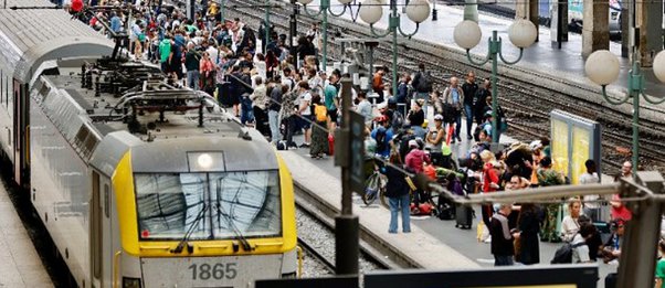 Γαλλία: «Δεν αποκλείεται η ανάμειξη ξένης χώρας στη δολιοφθορά του σιδηροδρομικού δικτύου»
