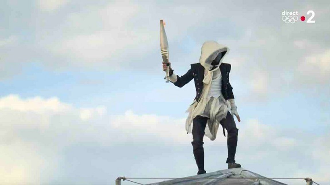 Ολυμπιακοί Αγώνες 2024: Ποιος ήταν τελικά ο μασκοφόρος δρομέας;