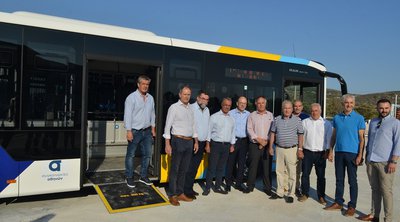 Σταϊκούρας: 211 νέα λεωφορεία σε περιαστικές γραμμές της Αττικής 