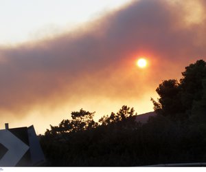 Φωτιά στην Εύβοια: Απειλείται το χωριό Αφράτι 